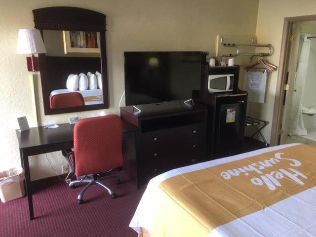 Days Inn By Wyndham Paintsville Exteriör bild